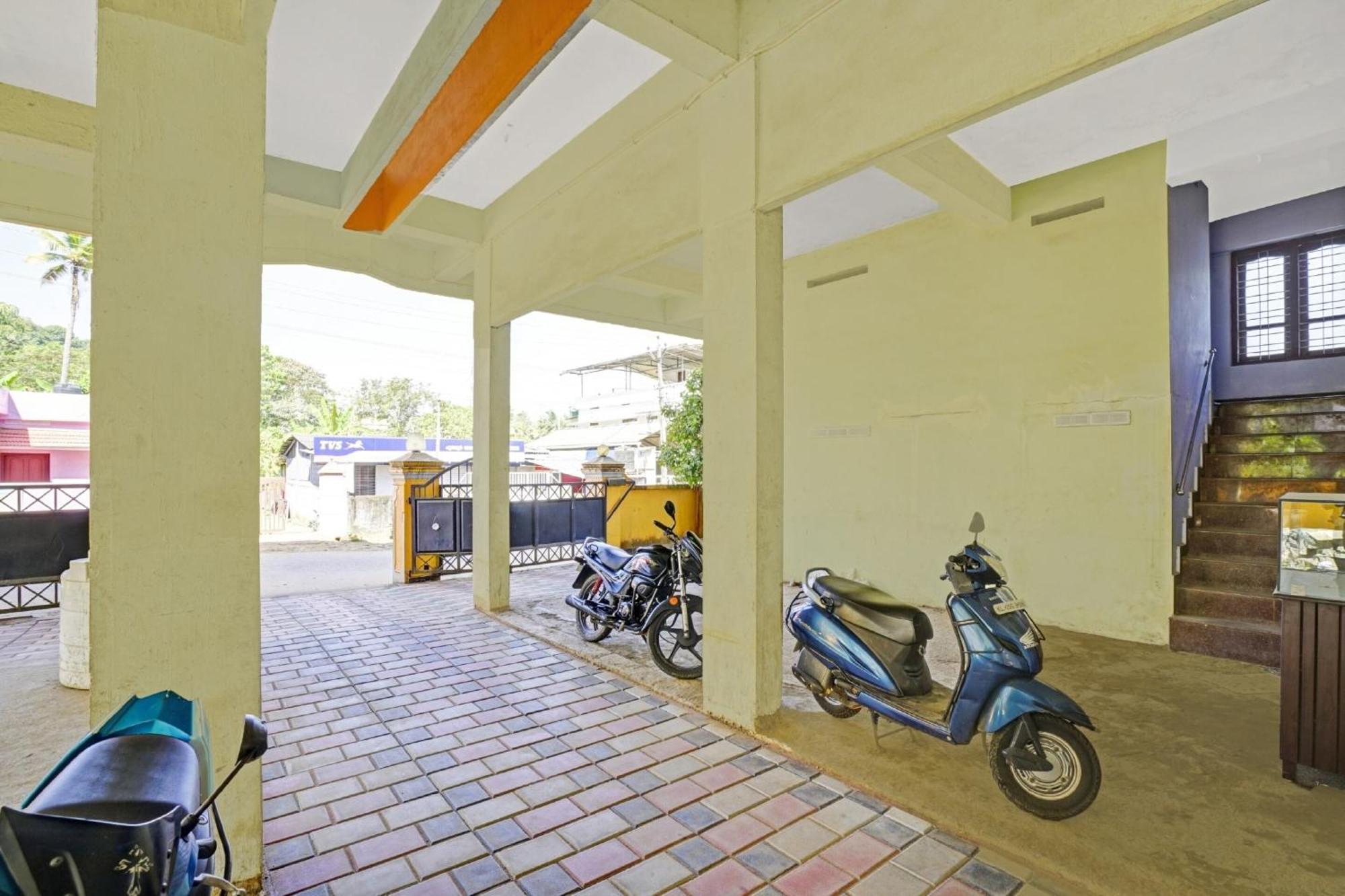 Hotel O Ss Residency Punalur Exterior photo